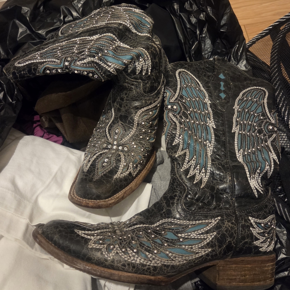 Corral Embroidered Western Cowboy Boots